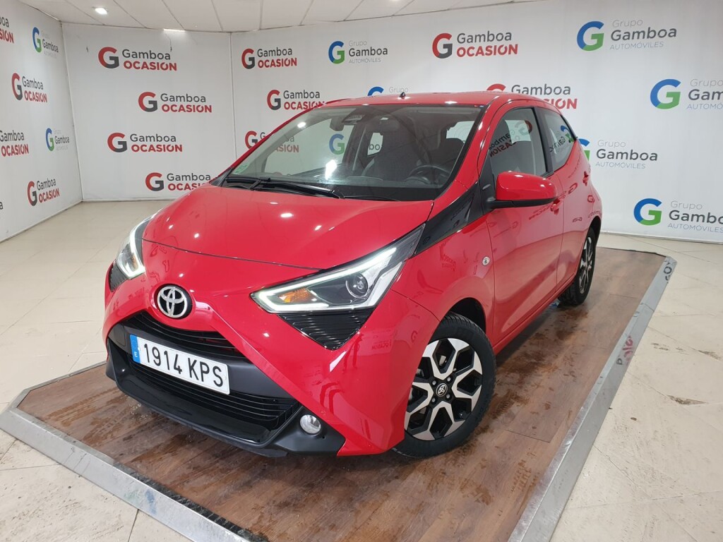 Foto impresión del anuncio Toyota Aygo 1.0 70 x-play de Ocasión en Madrid