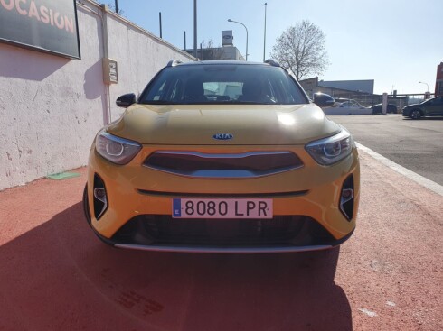 Foto impresión del anuncio Kia Stonic 1.0 T-GDi 74kW (100CV) MHEV iMT Drive de Ocasión en Madrid