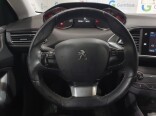Foto 12 del anuncio Peugeot 308 5p Active 1.2 PureTech 81KW (110CV) S&S de Ocasión en Madrid