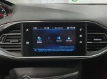 Foto 14 del anuncio Peugeot 308 5p Active 1.2 PureTech 81KW (110CV) S&S de Ocasión en Madrid