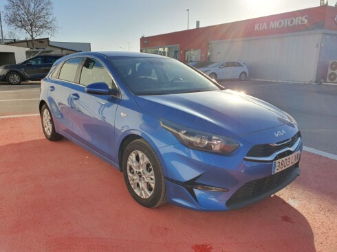 Foto impresión del anuncio Kia Ceed 1.0 T-GDi 74kW (100CV) Drive de Ocasión en Madrid