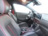 Foto 2 del anuncio Hyundai Kona 1.6 GDI HEV Tecno Red DT de Ocasión en Madrid