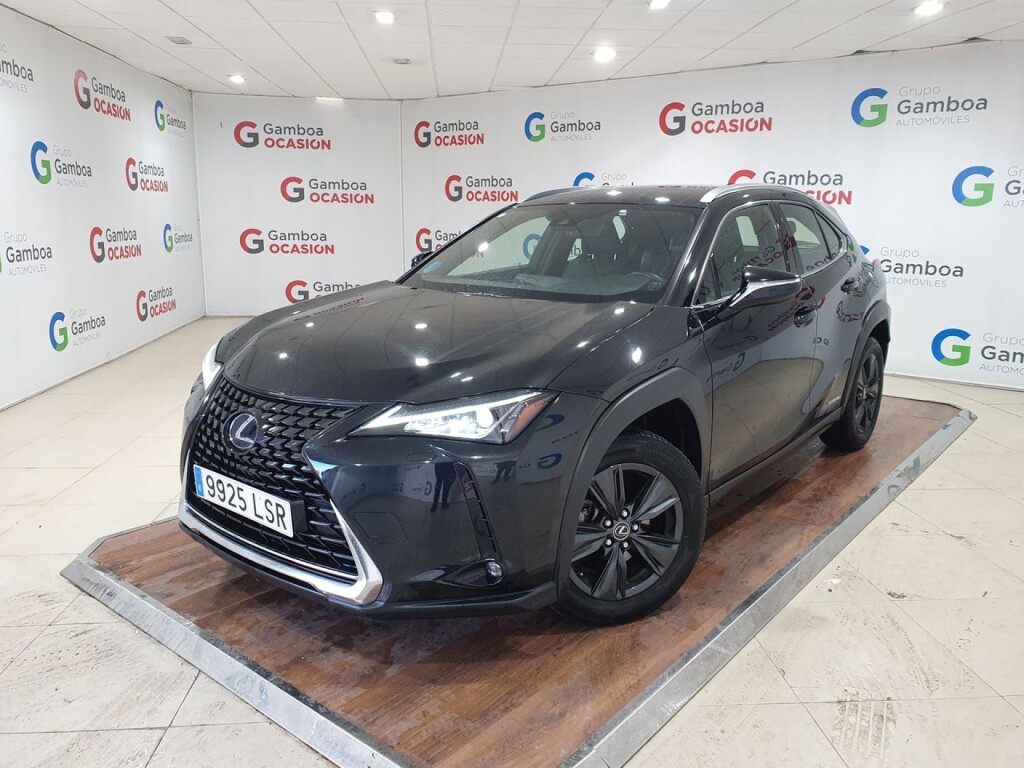 Foto impresión del anuncio Lexus UX 2.0 250h Business de Ocasión en Madrid