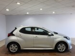 Foto 3 del anuncio Toyota Yaris 1.5 120H Active Tech de Ocasión en Madrid