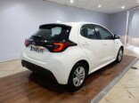 Foto 4 del anuncio Toyota Yaris 1.5 120H Active Tech de Ocasión en Madrid