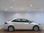 Foto 3 del anuncio Toyota Corolla 1.8 125H ACTIVE TECH E-CVT SEDAN de Ocasión en Madrid
