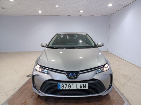 Foto impresión del anuncio Toyota Corolla 1.8 125H ACTIVE TECH E-CVT SEDAN de Ocasión en Madrid