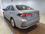 Foto 6 del anuncio Toyota Corolla 1.8 125H ACTIVE TECH E-CVT SEDAN de Ocasión en Madrid