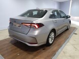 Foto 4 del anuncio Toyota Corolla 1.8 125H ACTIVE TECH E-CVT SEDAN de Ocasión en Madrid