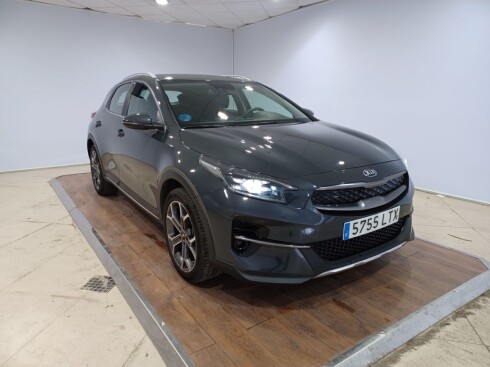 Foto impresión del anuncio Kia XCeed 1.6 GDi PHEV 104kW (141CV) eTech de Ocasión en Madrid