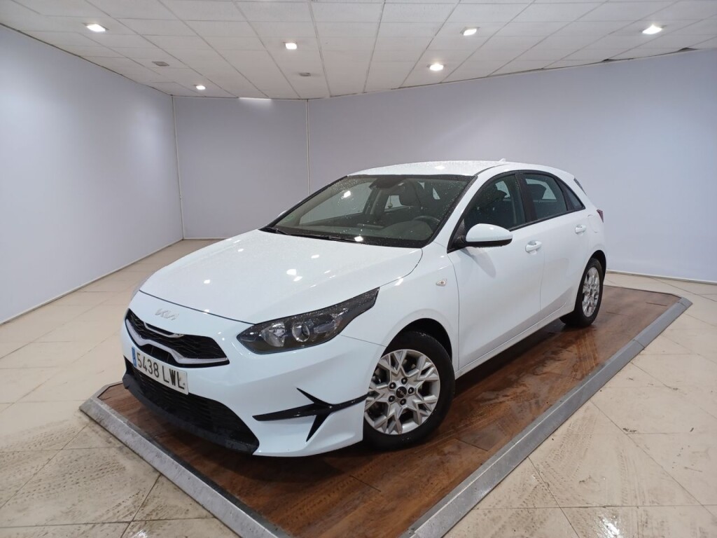 Foto impresión del anuncio Kia Ceed 1.0 T-GDi 88kW (120CV) Concept de Ocasión en Madrid