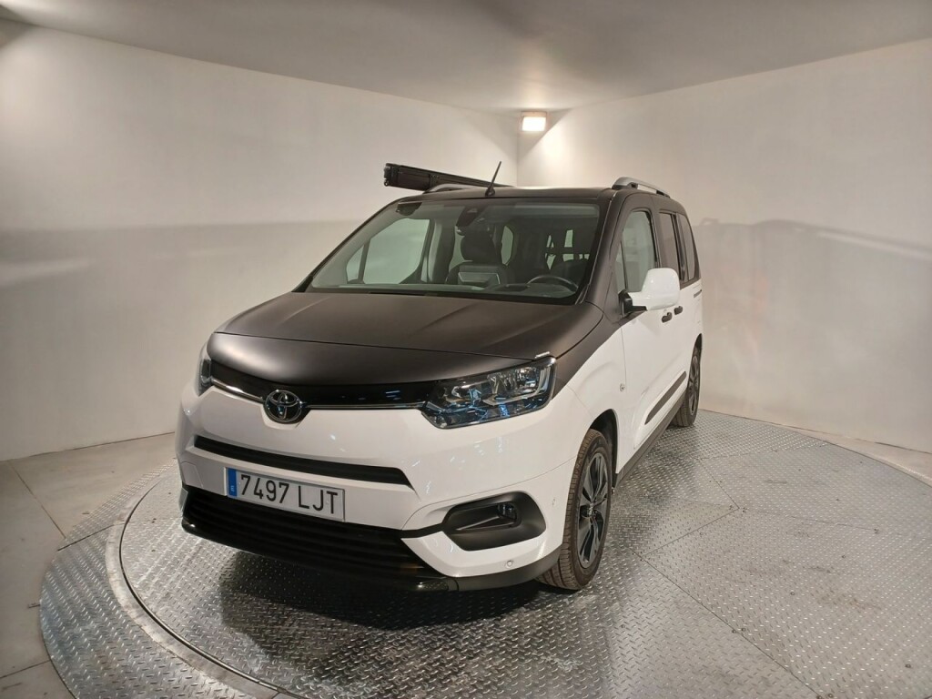 Foto impresión del anuncio Toyota Proace City 1.5D 96kW (130CV) VX L1 de Ocasión en Madrid