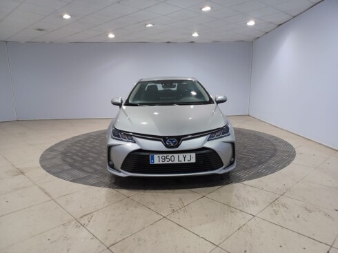 Foto impresión del anuncio Toyota Corolla 1.8 125H ACTIVE TECH E-CVT SEDAN de Ocasión en Madrid