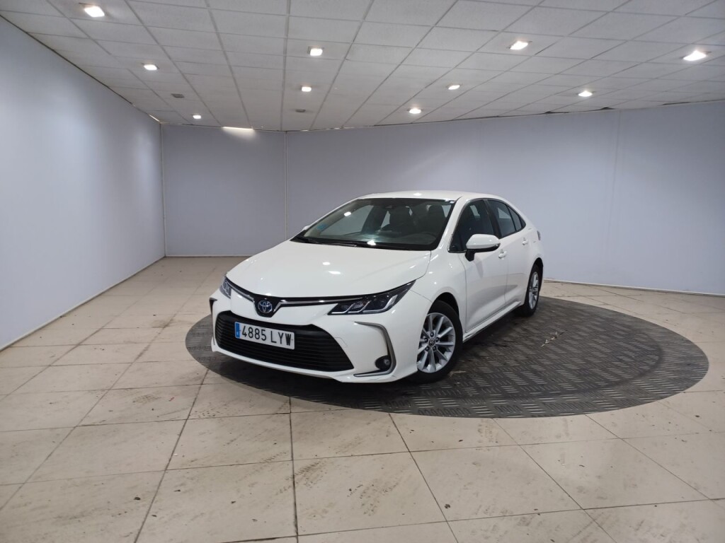 Foto impresión del anuncio Toyota Corolla 1.8 125H ACTIVE TECH E-CVT SEDAN de Ocasión en Madrid