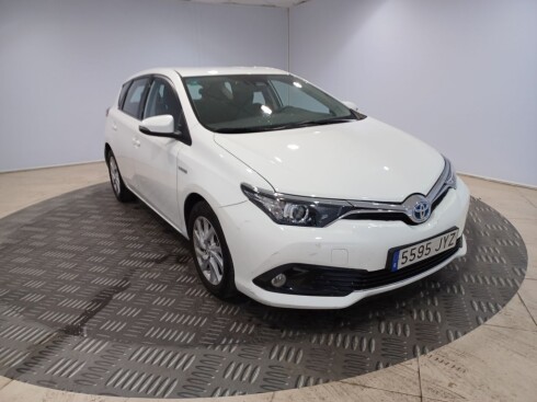 Foto impresión del anuncio Toyota Auris 1.8 140H Hybrid Active de Ocasión en Madrid