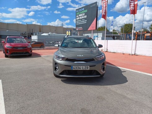 Foto impresión del anuncio Kia Stonic 1.2 DPi 62kW (84CV) Drive de Ocasión en Madrid