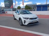 Foto 2 del anuncio Kia Stonic 1.0 T-GDi 74kW (100CV) MHEV iMT Drive de Ocasión en Madrid