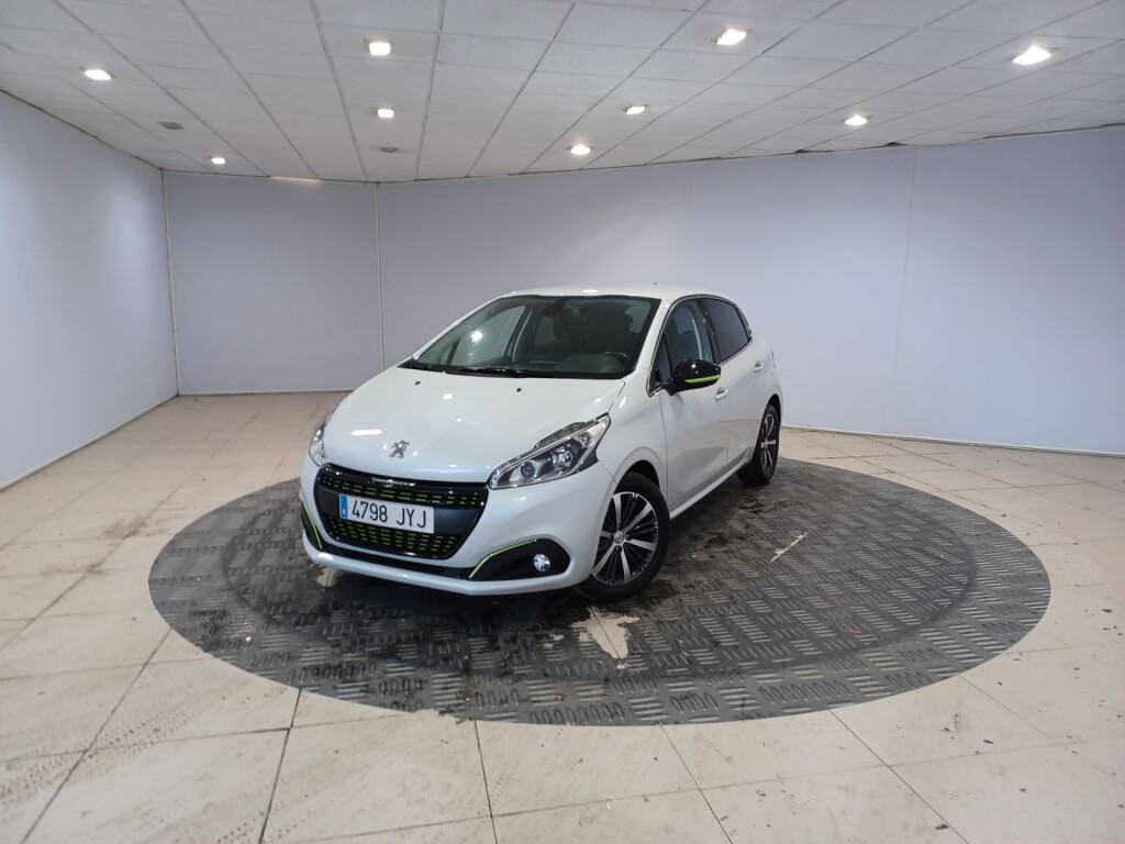 Foto impresión del anuncio Peugeot 208 5P ALLURE 1.2L PureTech 81KW (110CV) S&S de Ocasión en Madrid