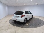 Foto 4 del anuncio Peugeot 208 5P ALLURE 1.2L PureTech 81KW (110CV) S&S de Ocasión en Madrid