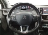 Foto 10 del anuncio Peugeot 208 5P ALLURE 1.2L PureTech 81KW (110CV) S&S de Ocasión en Madrid
