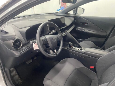 Foto impresión del anuncio Toyota C-HR 2.0 220PH Advance  de Ocasión en Madrid