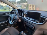Foto 7 del anuncio Kia Ceed 1.6 MHEV iMT 100kW (136CV) Tech  de Ocasión en Madrid