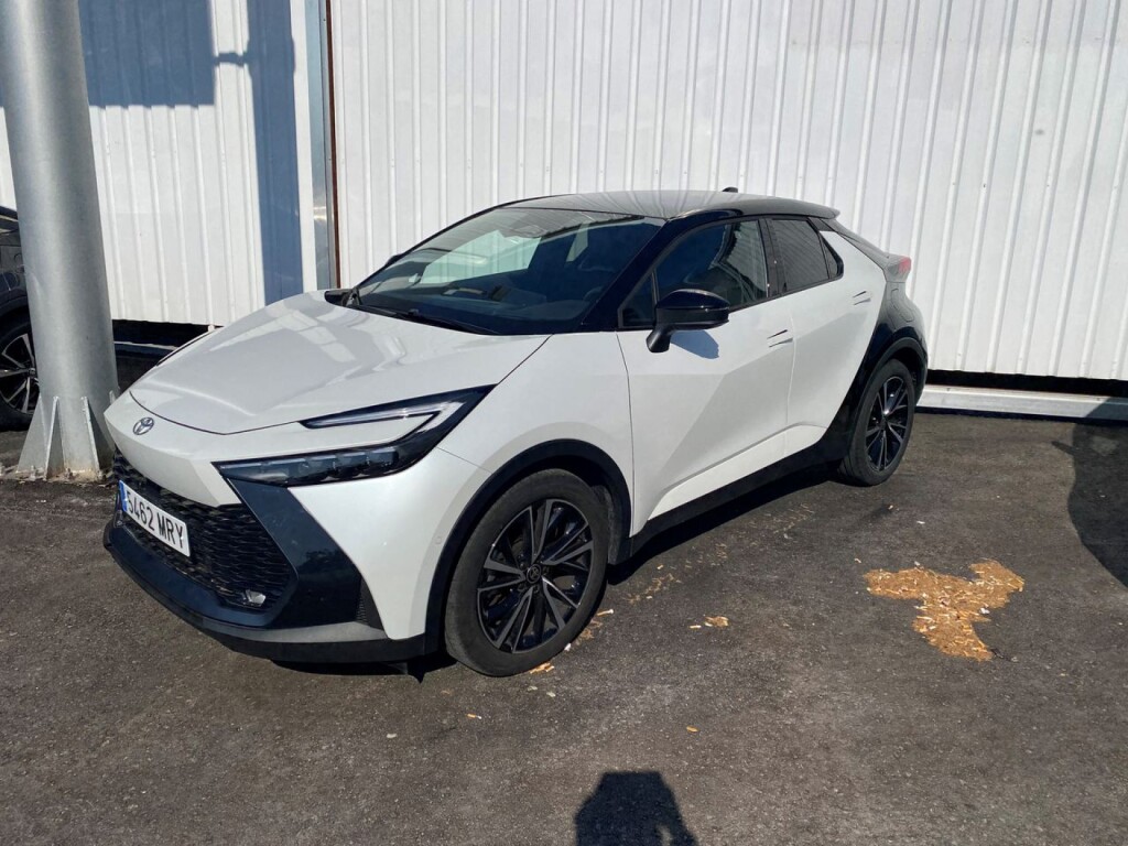 Foto impresión del anuncio Toyota C-HR 2.0 220PH Premiere Edition  de Ocasión en Madrid