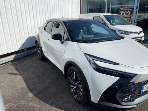 Foto impresión del anuncio Toyota C-HR 2.0 220PH Premiere Edition  de Ocasión en Madrid