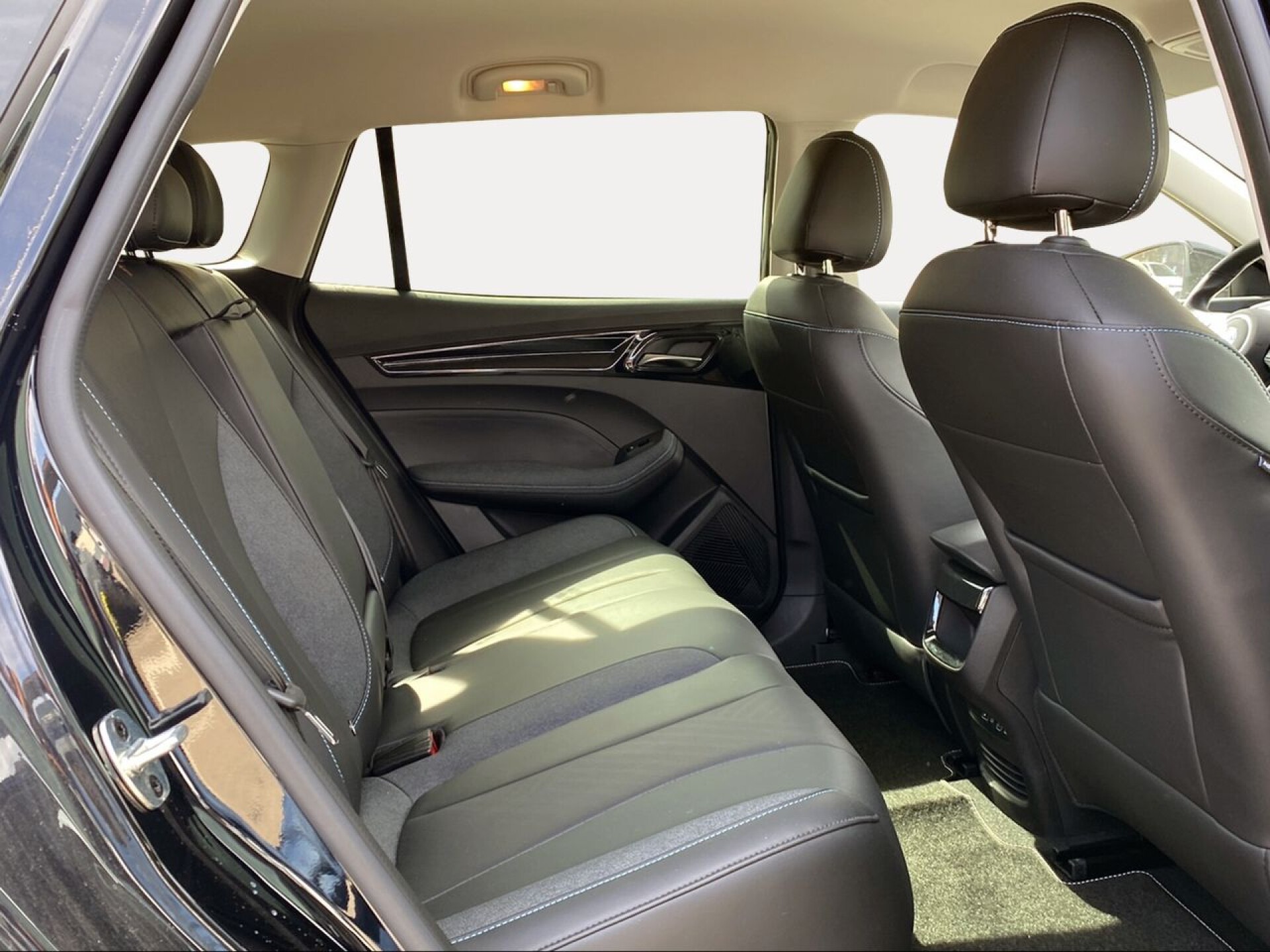 Foto 9 del anuncio MG MG5 Long Range Luxury  de Ocasión en Madrid