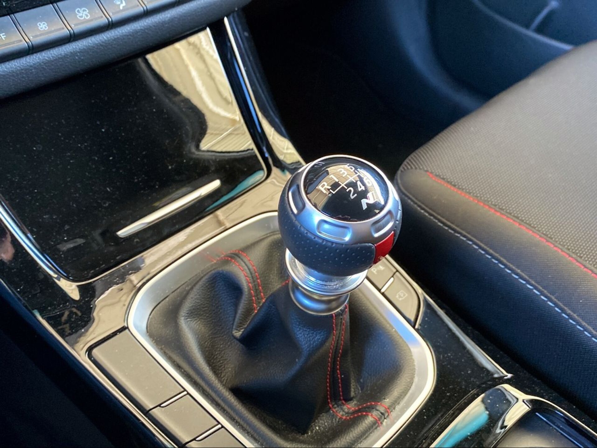 Foto 14 del anuncio Hyundai i30 1.0 TGDI N Line SE  de Ocasión en Madrid