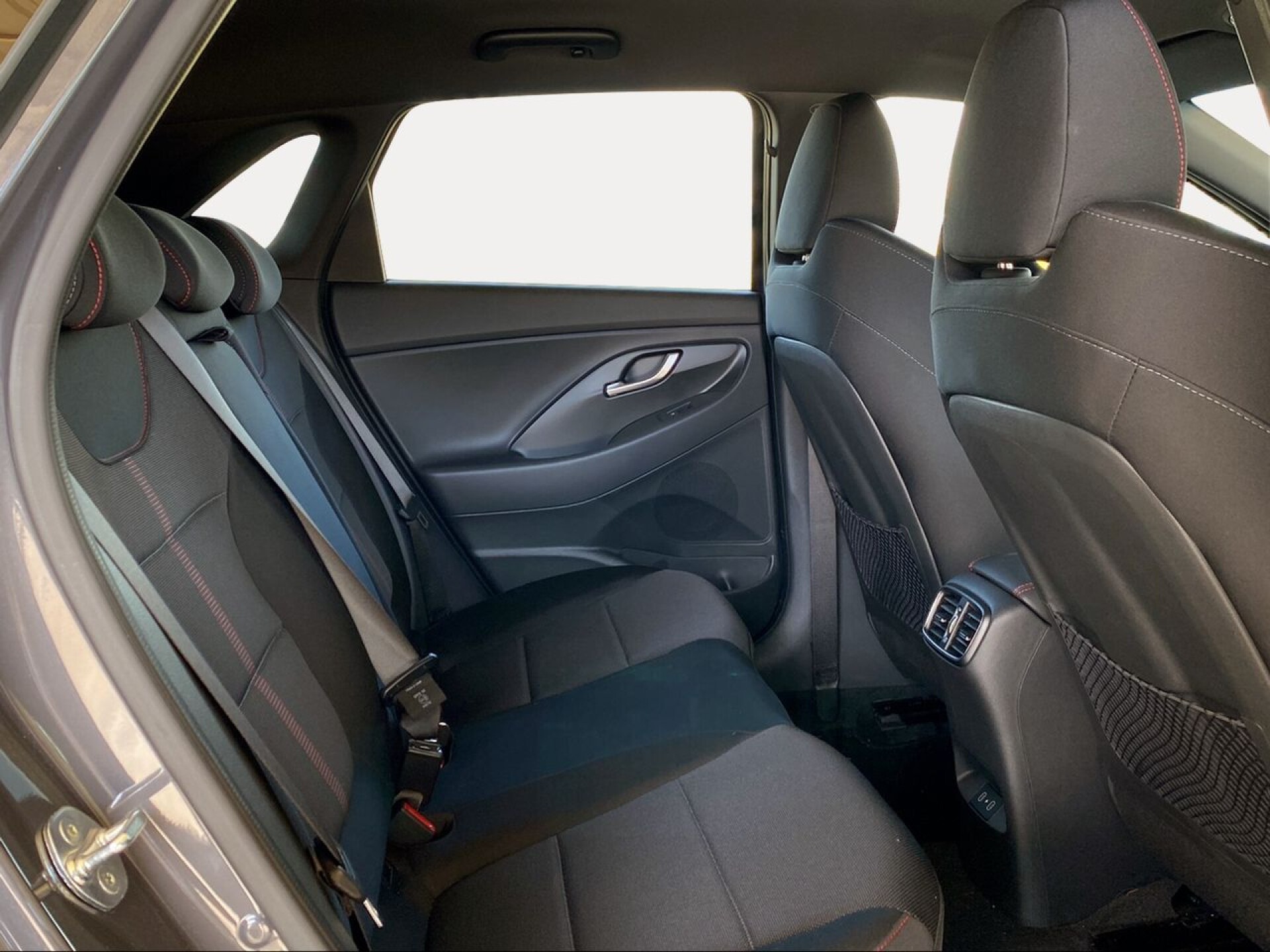 Foto 9 del anuncio Hyundai i30 1.0 TGDI N Line SE  de Ocasión en Madrid