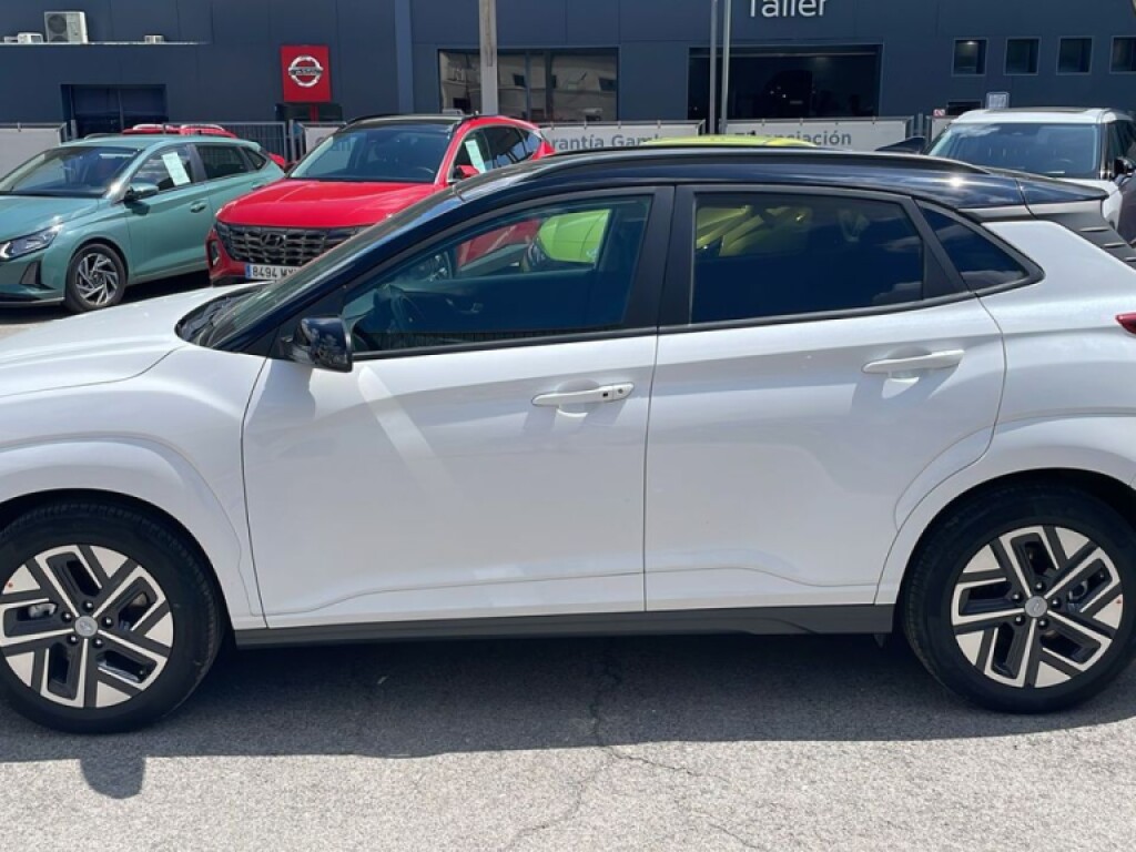 Foto impresión del anuncio Hyundai Kona 150kW EV Tecno 2C  de Ocasión en Madrid