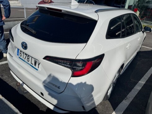Foto impresión del anuncio Toyota Corolla 1.8 125H ACTIVE TECH E-CVT TOU SPORT  de Ocasión en Madrid