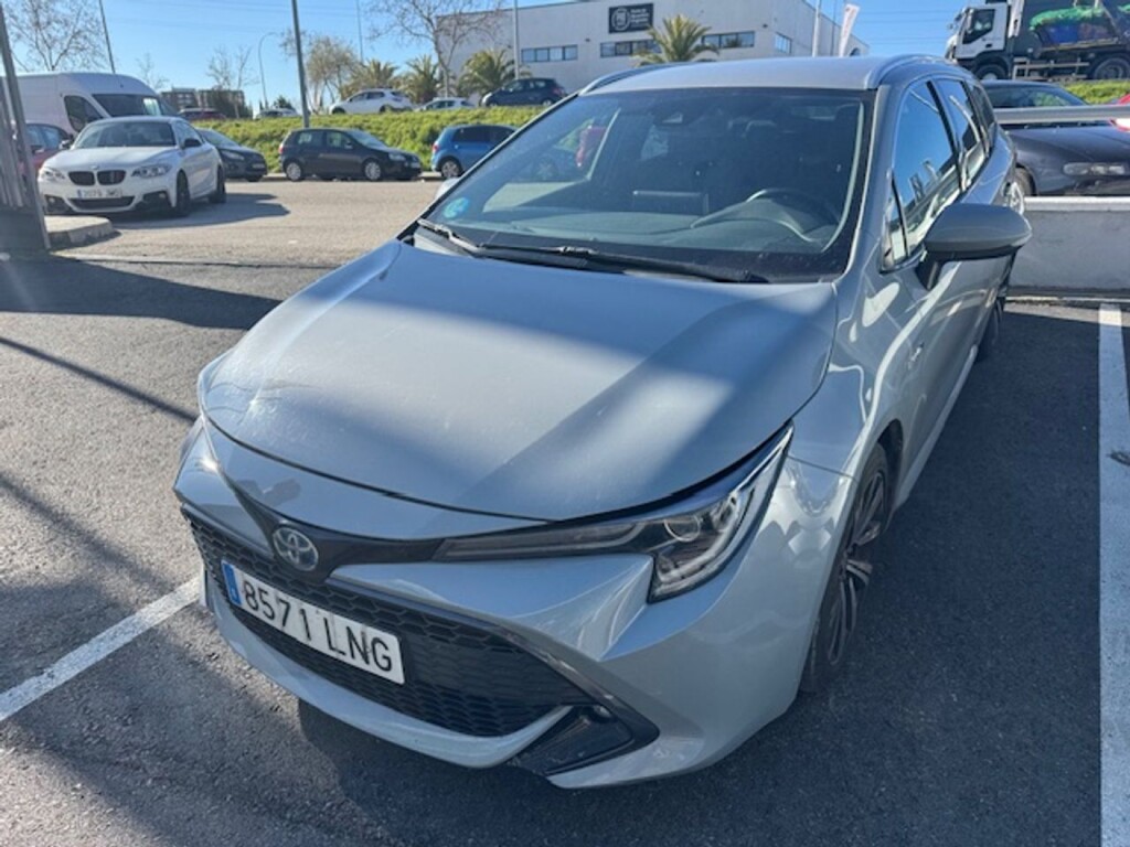 Foto impresión del anuncio Toyota Corolla 2.0 180H STYLE E-CVT TOURING SPORT  de Ocasión en Madrid