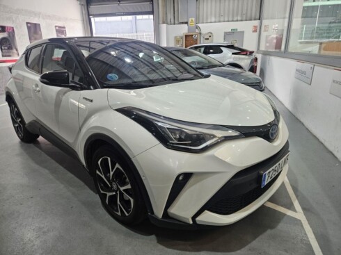 Foto impresión del anuncio Toyota C-HR 2.0 180H Advance  de Ocasión en Madrid