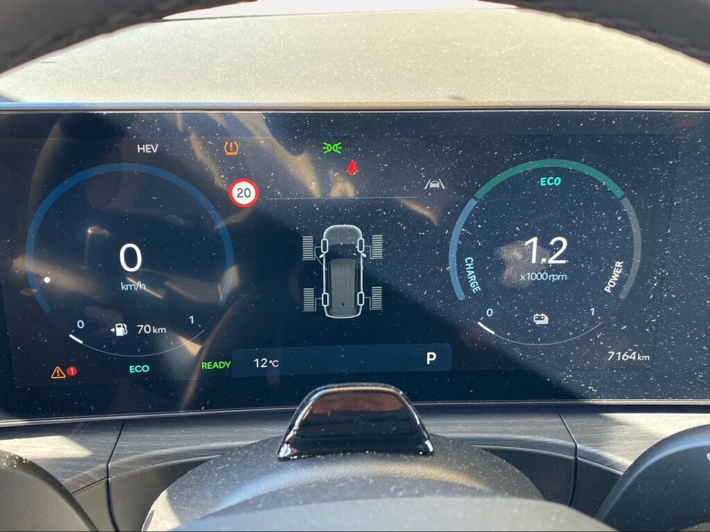 Foto 12 del anuncio Hyundai Santa Fe PHEV 1.6T 253CV 4X4 AT Tecno  de Ocasión en Madrid