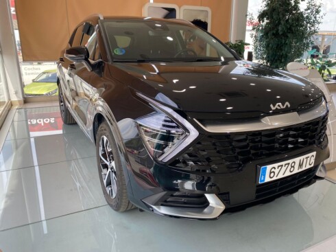 Foto impresión del anuncio Kia Sportage 1.6 T-GDi HEV 171kW (230CV) Tech 4x2  de Ocasión en Madrid