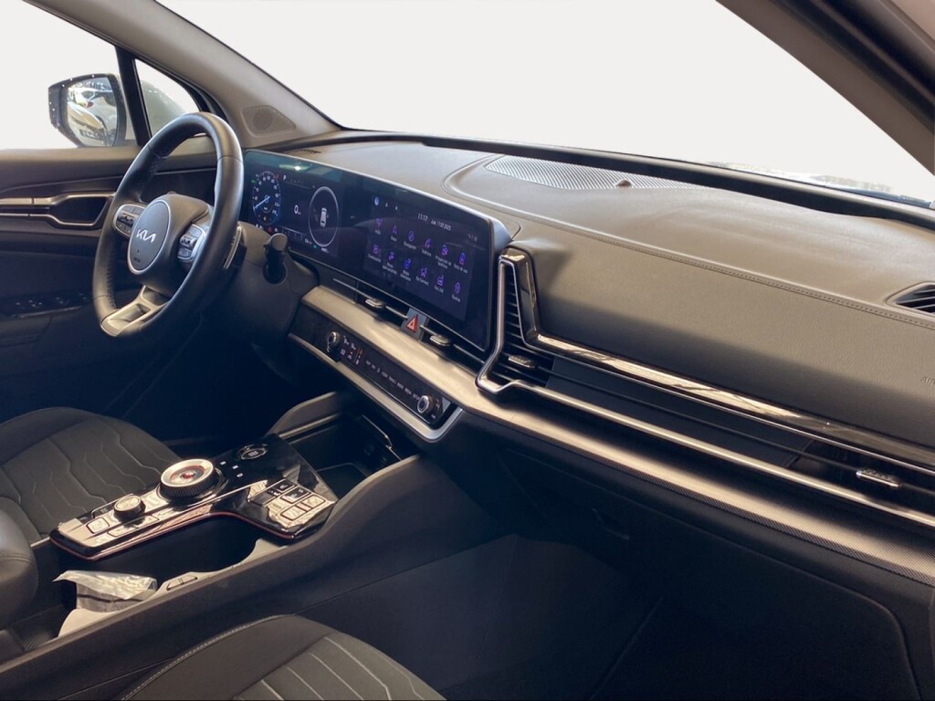 Foto 8 del anuncio Kia Sportage 1.6 T-GDi PHEV 198kW (265CV) Tech 4x4  de Ocasión en Madrid