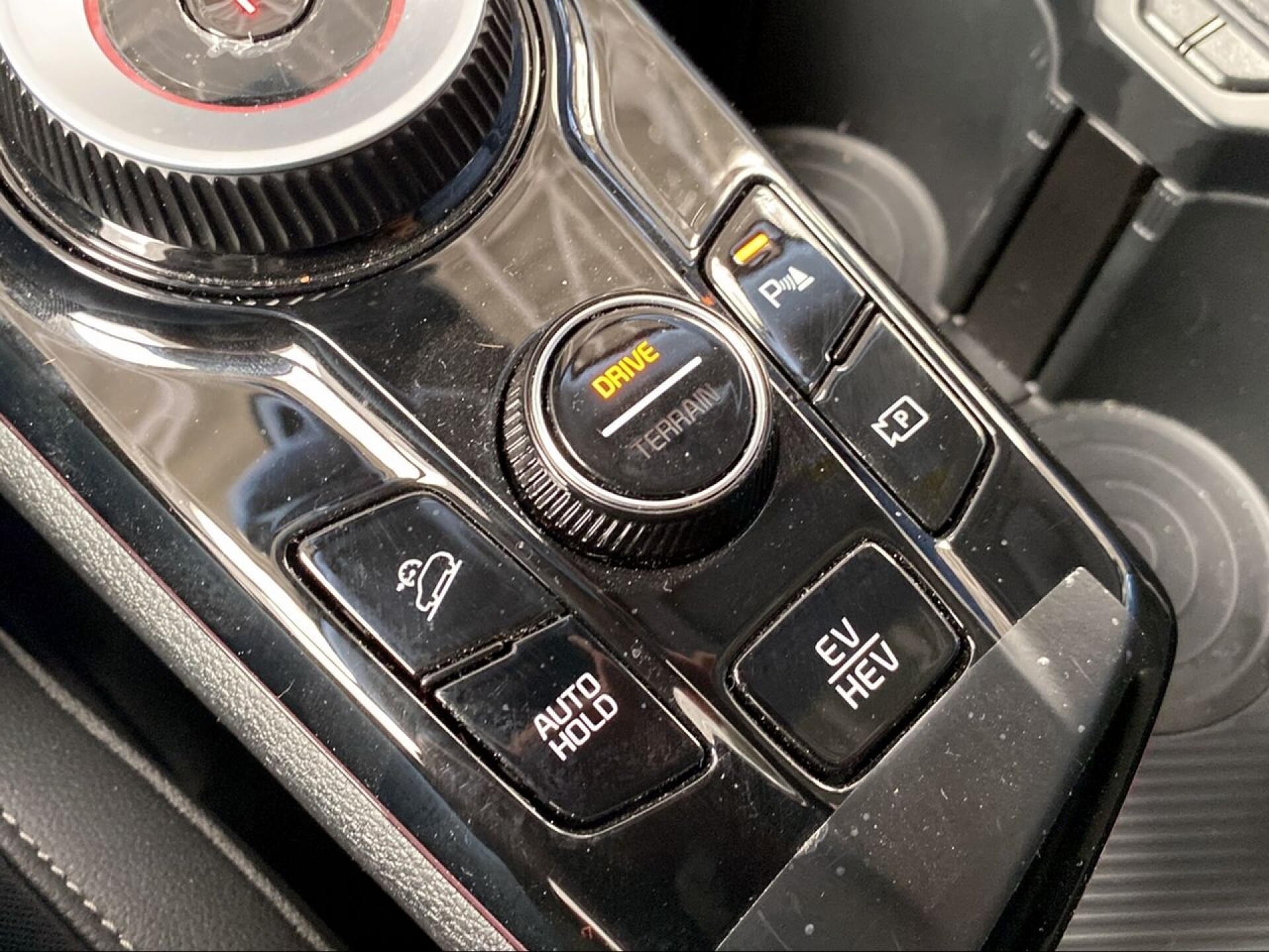 Foto 17 del anuncio Kia Sportage 1.6 T-GDi PHEV 198kW (265CV) Tech 4x4  de Ocasión en Madrid