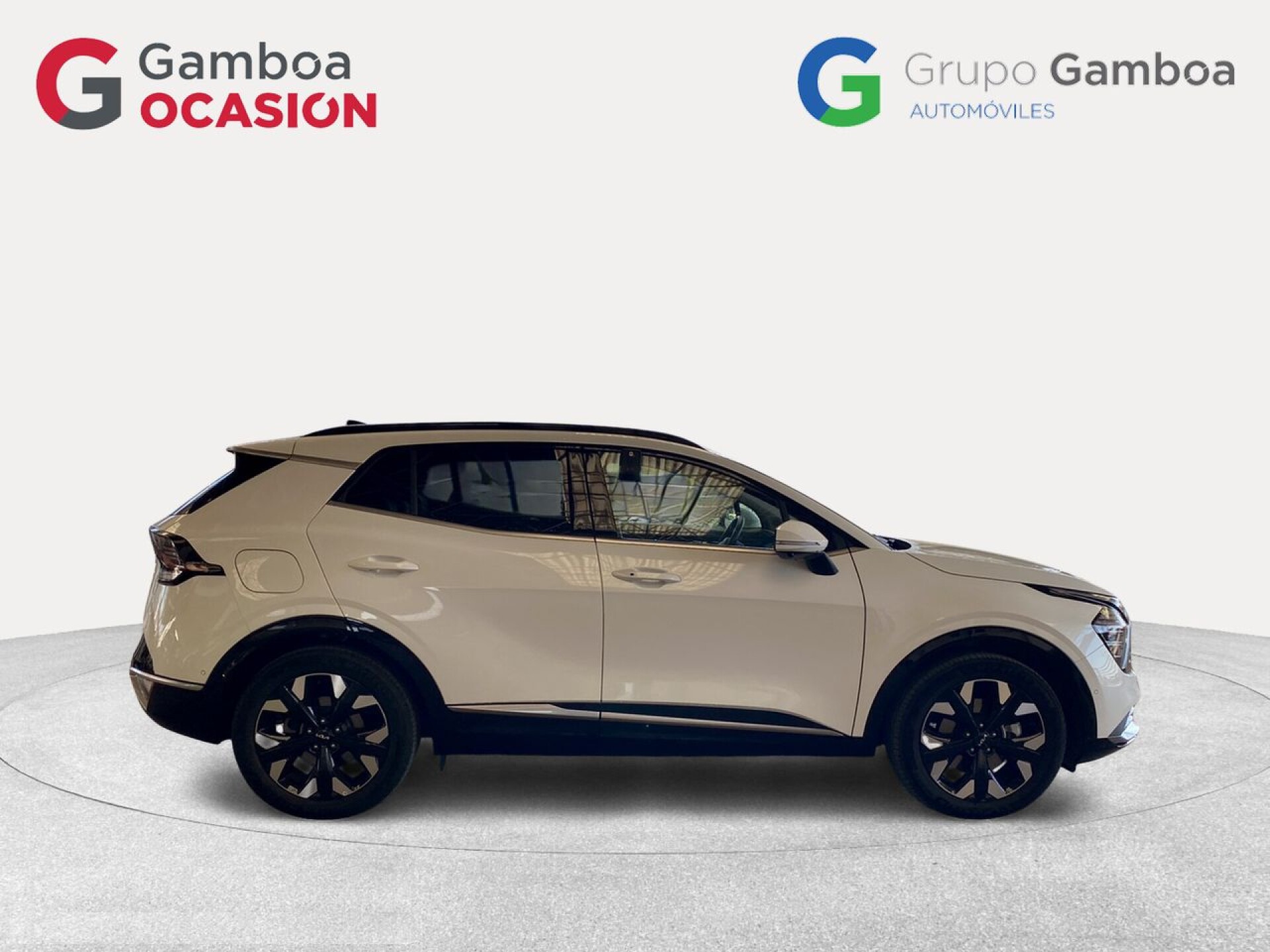 Foto 3 del anuncio Kia Sportage 1.6 T-GDi PHEV 198kW (265CV) Tech 4x4  de Ocasión en Madrid