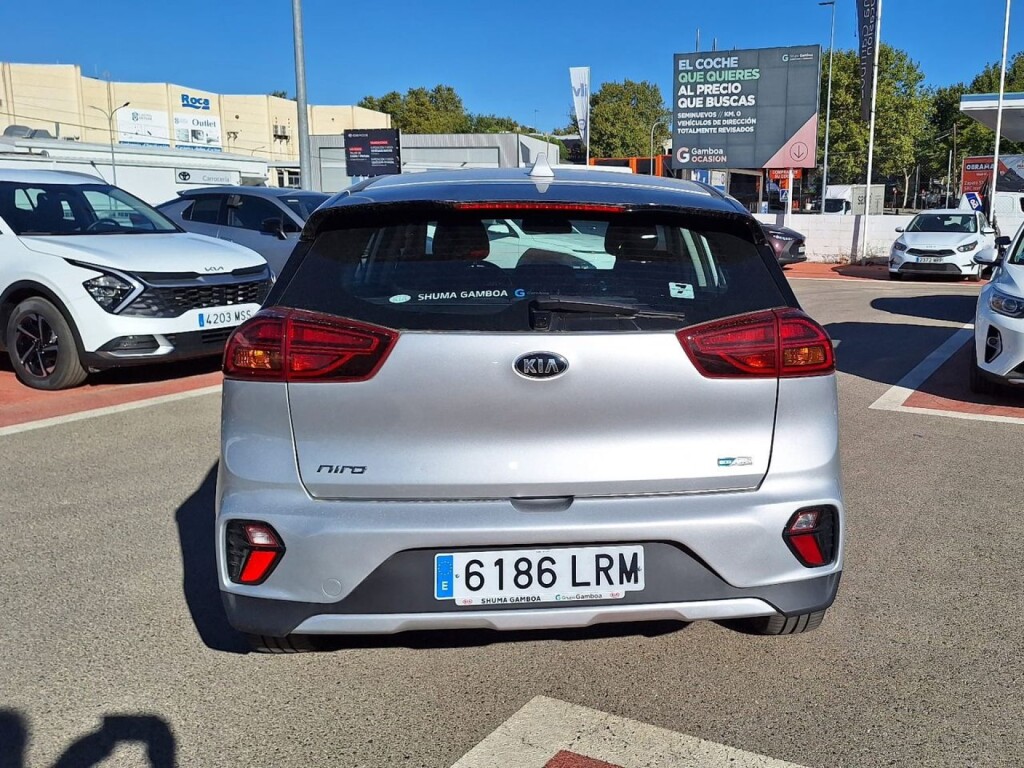 Foto 6 del anuncio Kia Niro 1.6 GDi PHEV 104kW (141CV) Concept  de Ocasión en Madrid