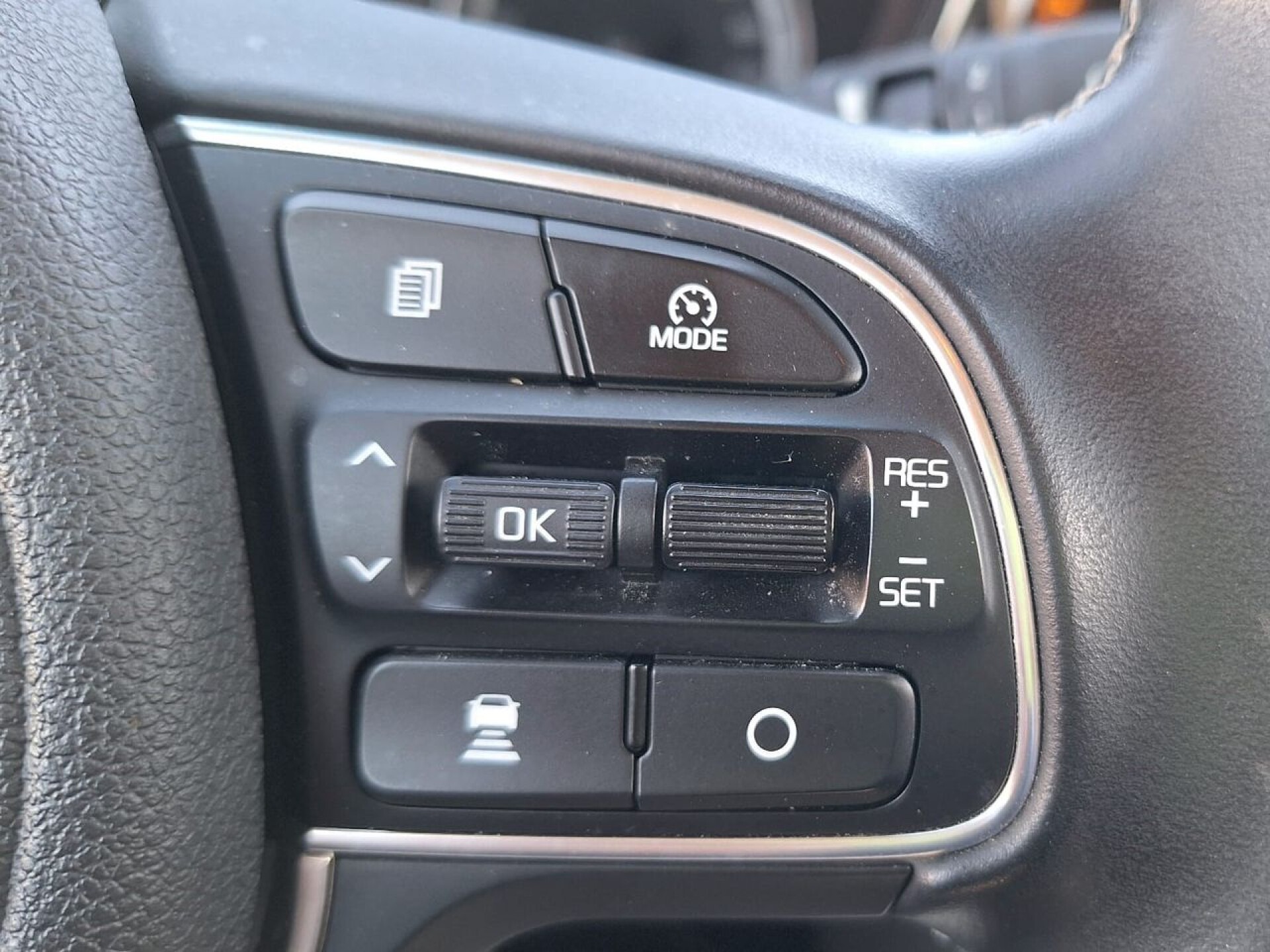 Foto 11 del anuncio Kia Niro 1.6 GDi PHEV 104kW (141CV) Concept  de Ocasión en Madrid