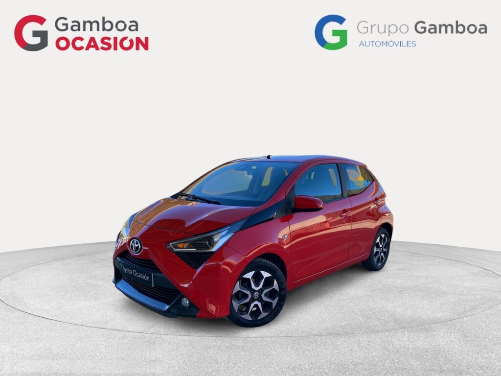 Foto impresión del anuncio Toyota Aygo 1.0 70 x-play  de Ocasión en Madrid