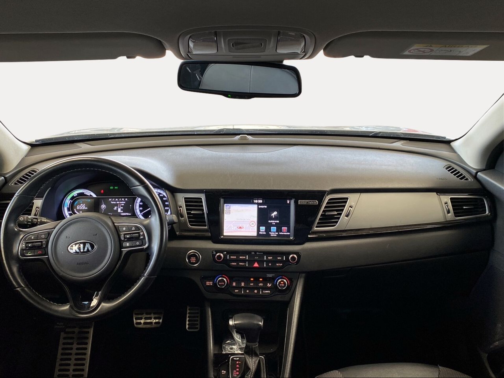 Foto 8 del anuncio Kia Niro 1.6 GDi Híbrido 104kW (141CV) Emotion  de Ocasión en Madrid