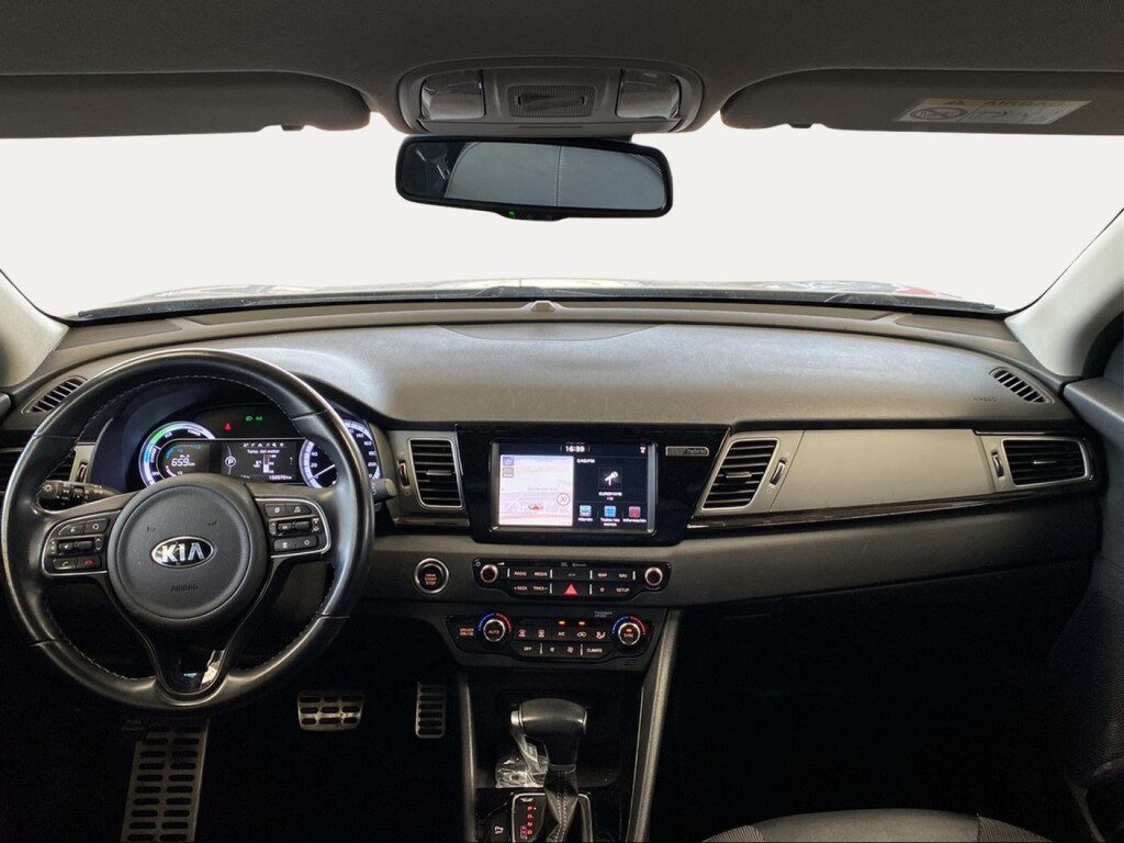 Foto 8 del anuncio Kia Niro 1.6 GDi Híbrido 104kW (141CV) Emotion  de Ocasión en Madrid
