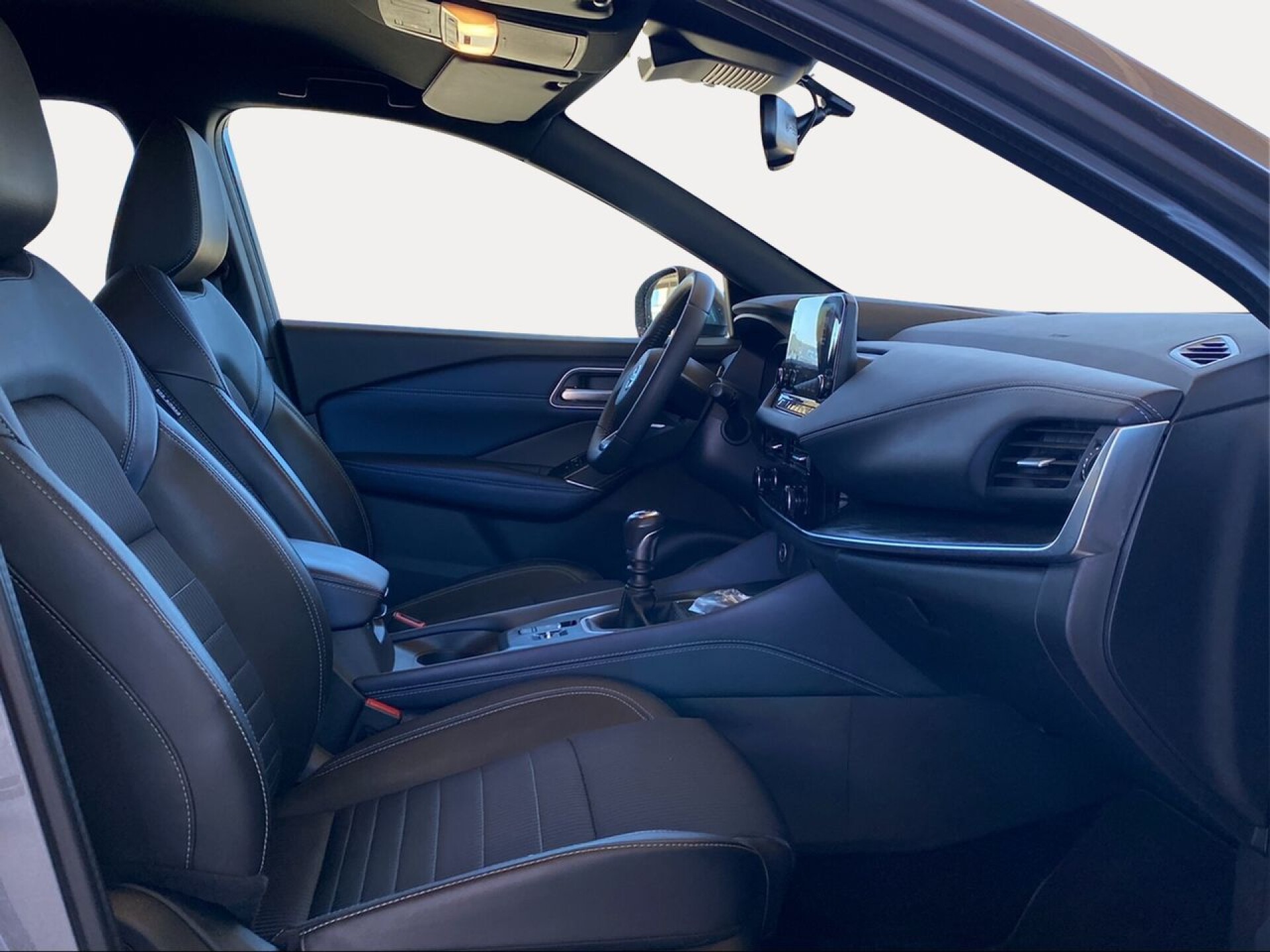 Foto 7 del anuncio Nissan Qashqai DIG-T 103kW (140CV) mHEV 4x2 Tekna  de Ocasión en Madrid