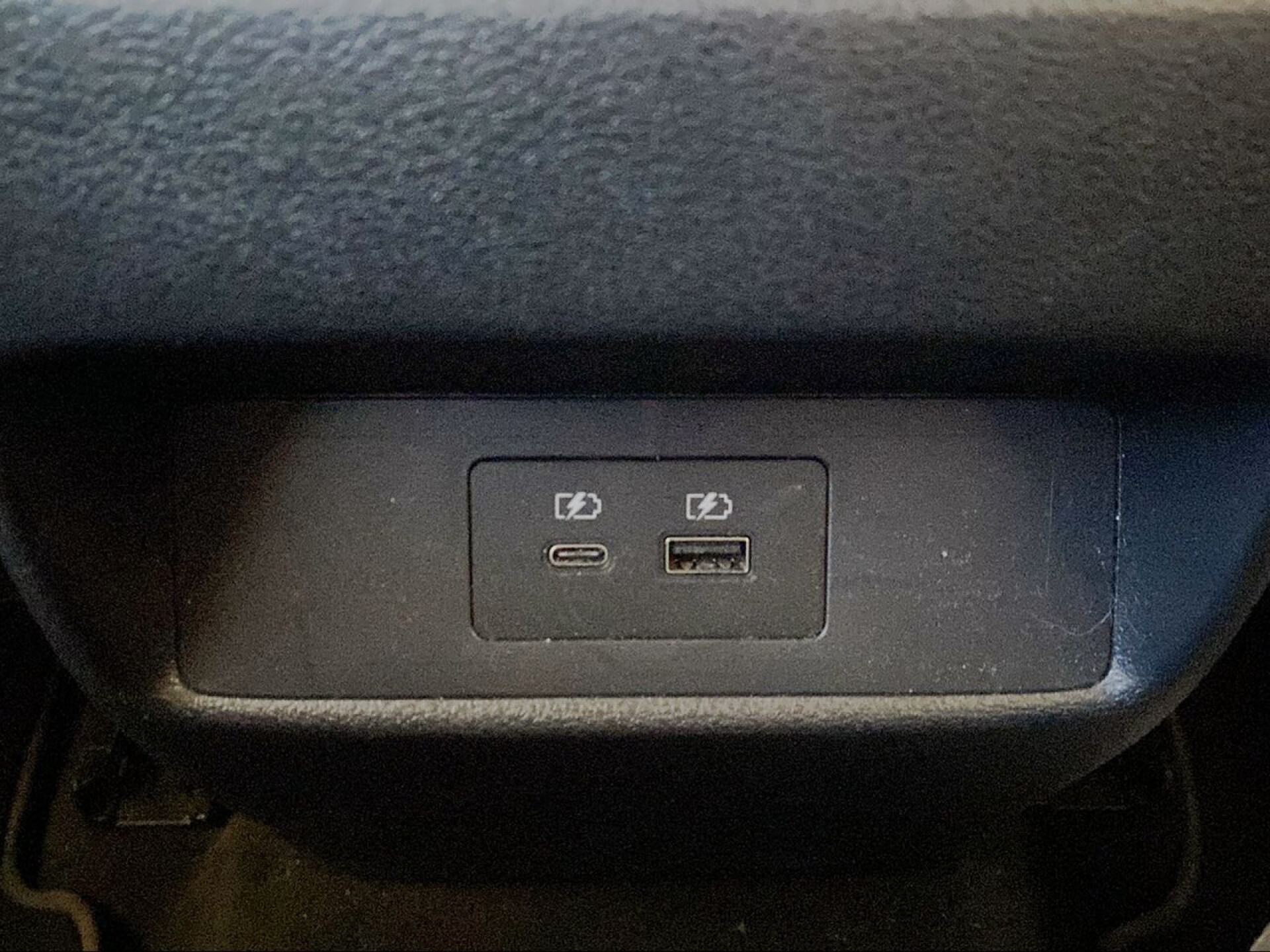 Foto 16 del anuncio Nissan Qashqai DIG-T 103kW (140CV) mHEV 4x2 Tekna  de Ocasión en Madrid