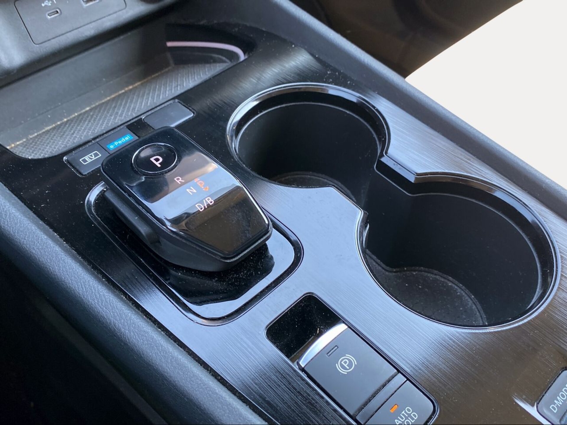 Foto 14 del anuncio Nissan X-Trail 5pl 1.5 e-POWER 152kW 4x2 A/T N-Connecta  de Ocasión en Madrid