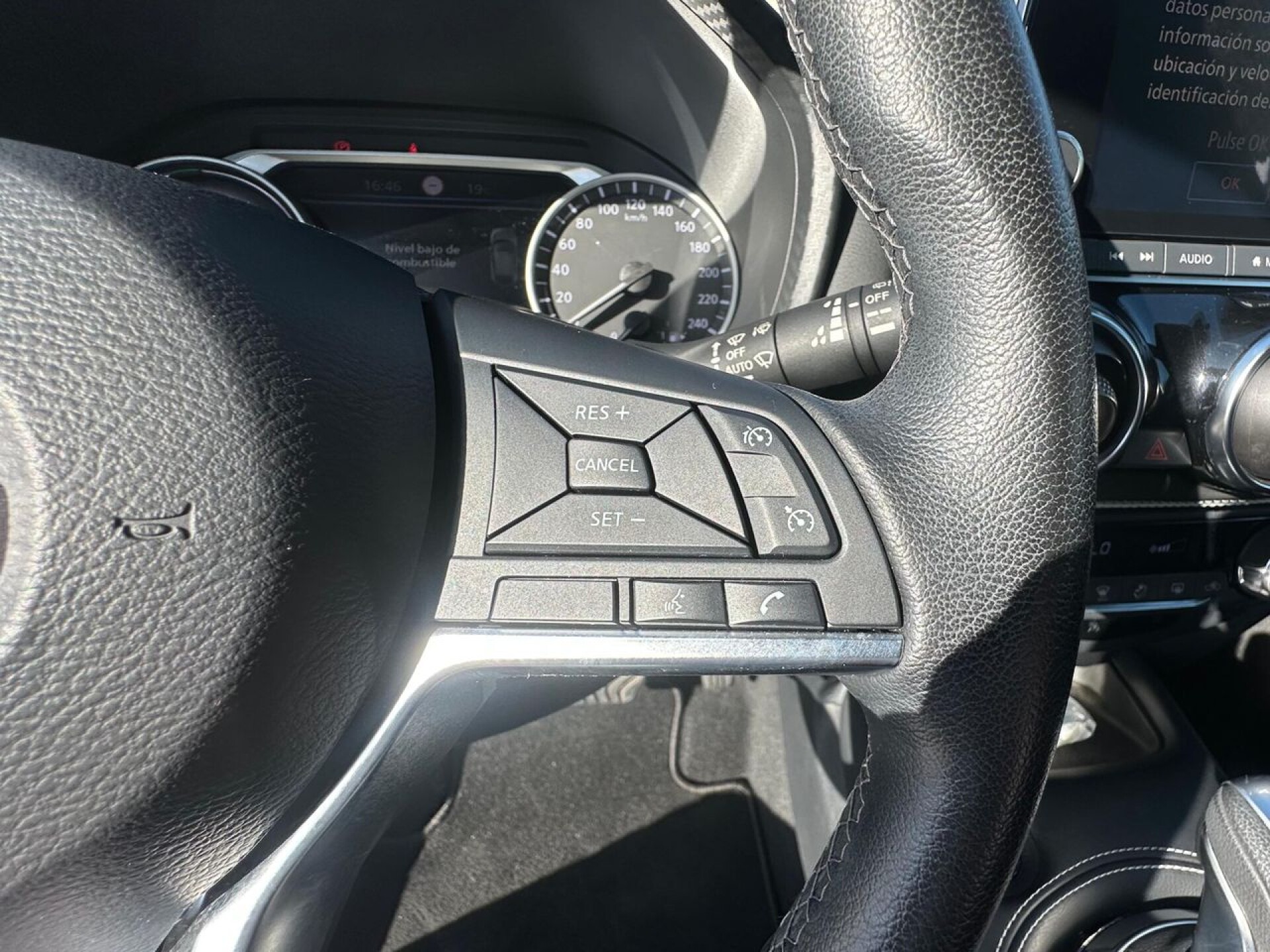 Foto 8 del anuncio Nissan Juke 1.6 Hybrid 105kW (145CV) N-Design Silver  de Ocasión en Madrid