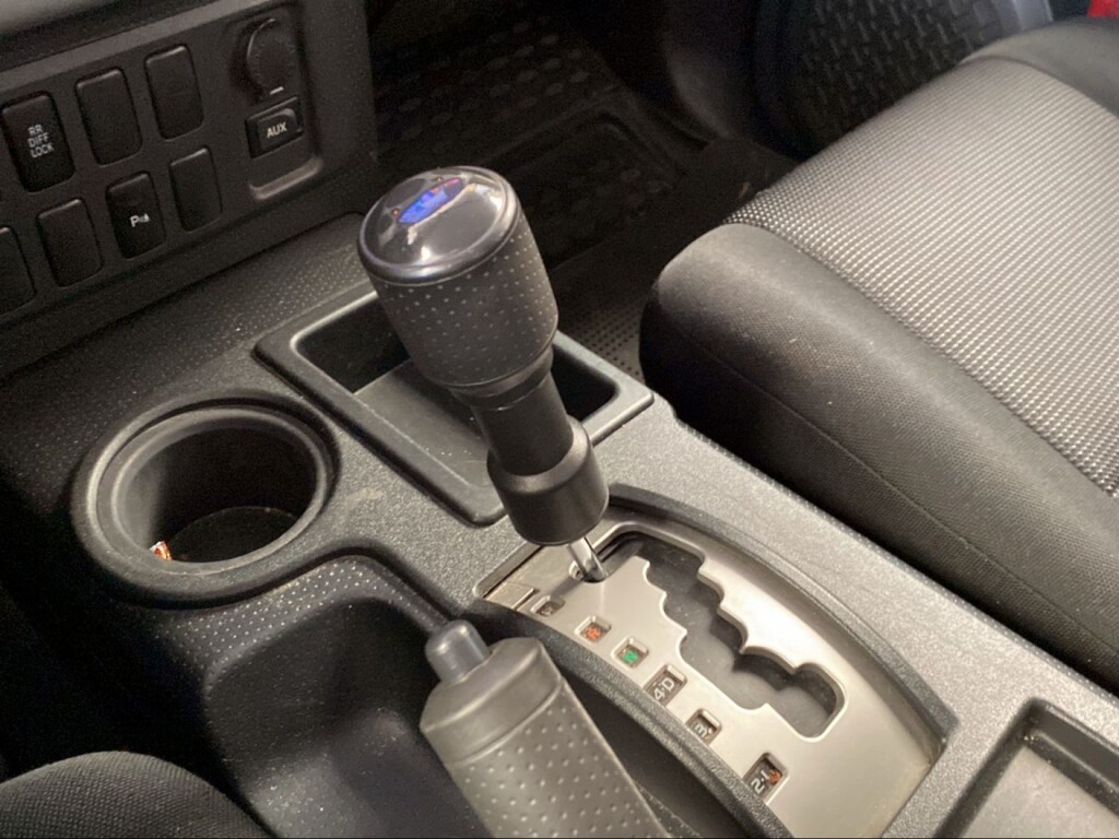 Foto 14 del anuncio Toyota FJ Cruiser 4.0 V6 261CV AT 4WD  de Ocasión en Madrid